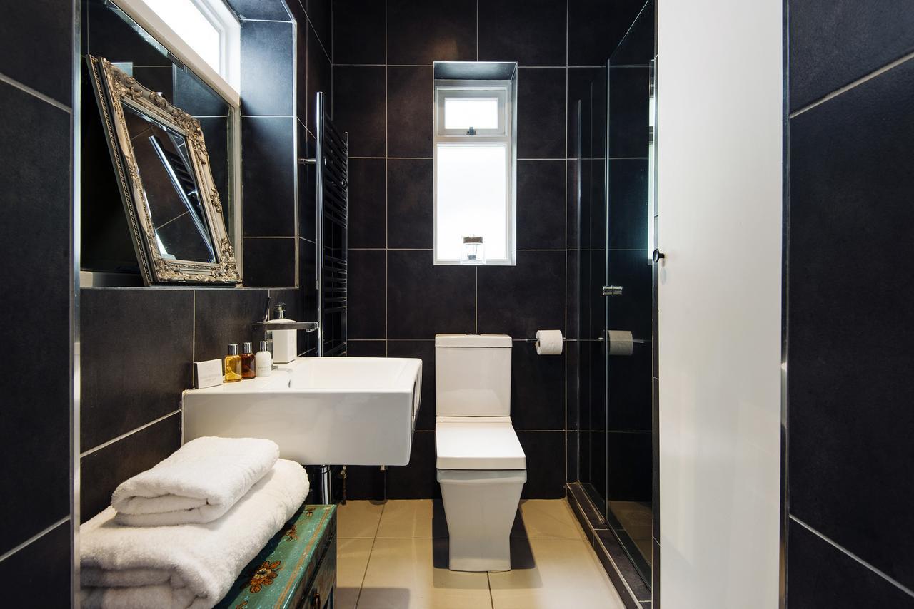 Modern Kensington Home Near Kensington Palace Лондон Экстерьер фото